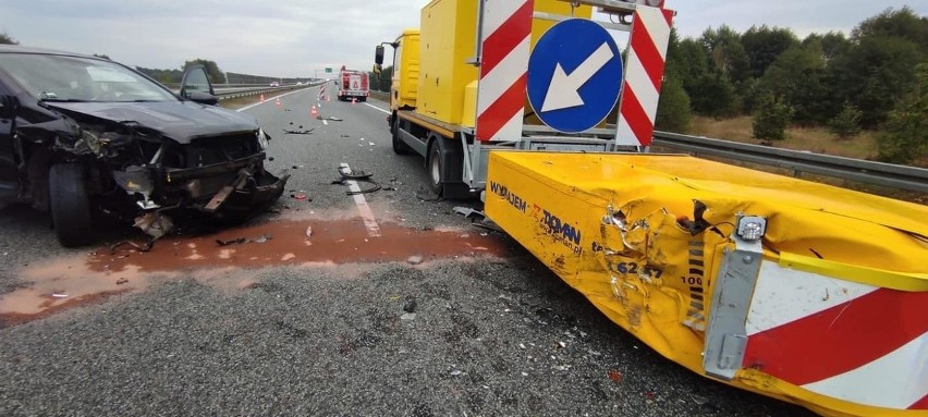 Dwa groźne wypadki w powiecie wyszkowskim, jeden na S8, drugi na drodze krajowej 62.