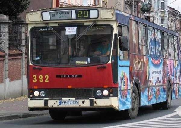 Większość autobusów przemyskiego MZK to starocie.