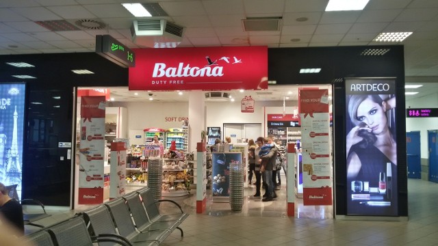 Jeden z dwóch sklepów bezcłowych w terminalu A w Pyrzowicach