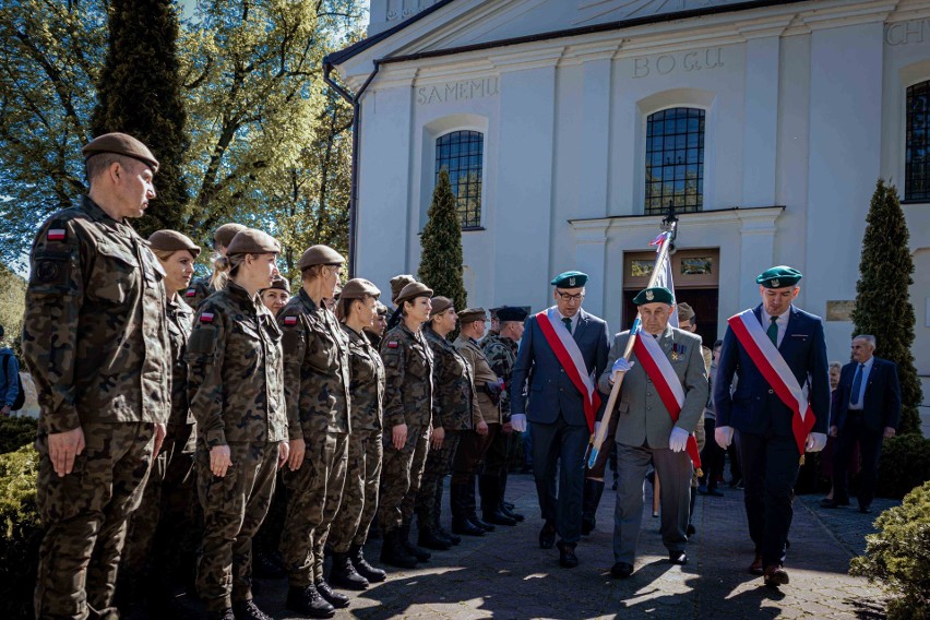 Terytorialsi z 19 NBOT wzięli udział w marszu upamiętniającym braci Taraszkiewiczów