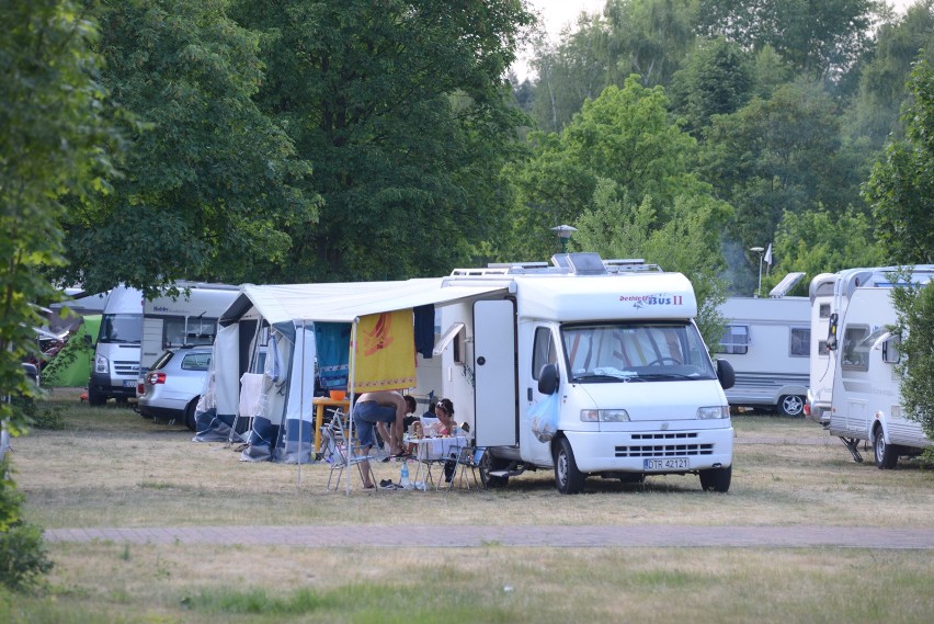 Czerpanie wrażeń z samej jazdy autem i podziwianie widoków...