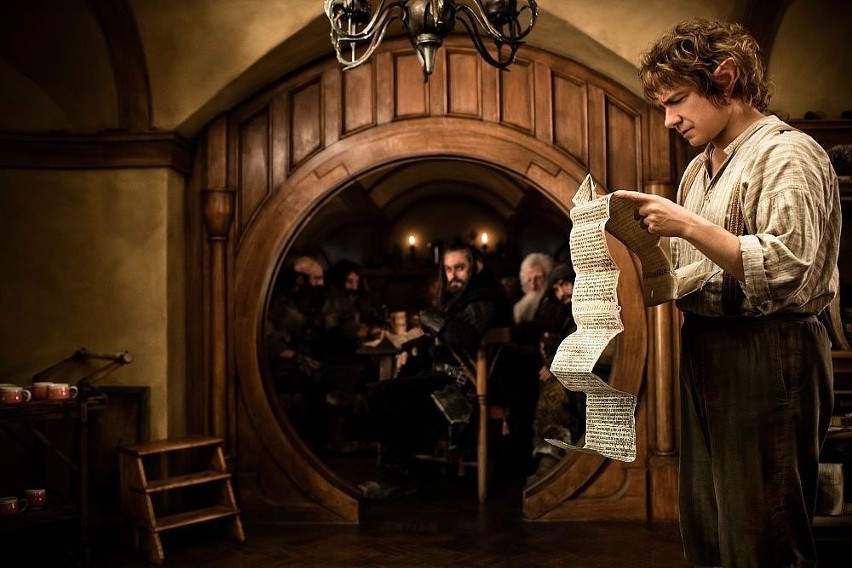 Film Petera Jacksona. Hobbit Bilbo Baggins jest miłośnikiem...