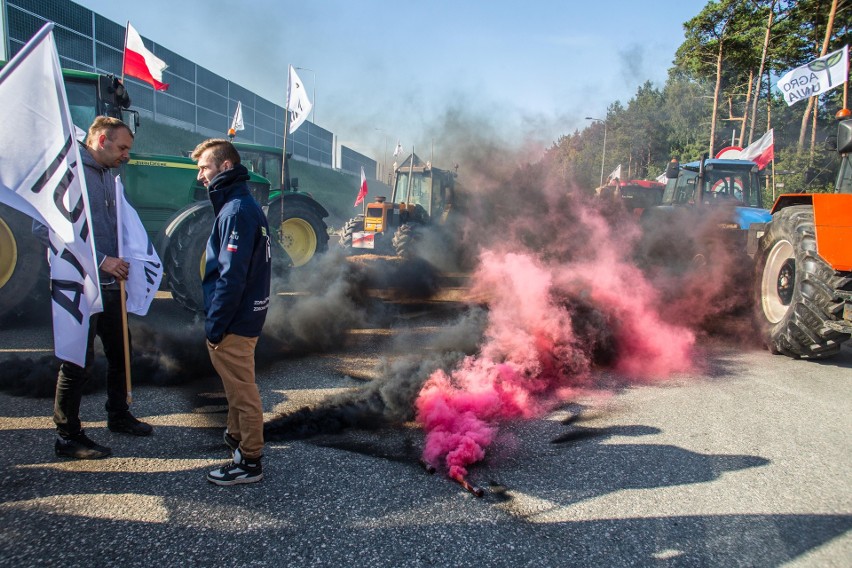 Protest rolników w Kołaczkowie. Agrounia domaga się rozmów z premierem [zdjęcia]