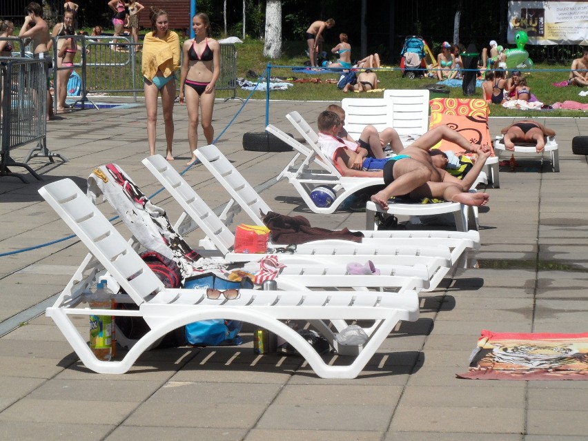 Basen w Bytomiu przy ul. Wrocławskiej - 29.06.2016. Zobacz, jak wypoczywano [ZDJĘCIA]