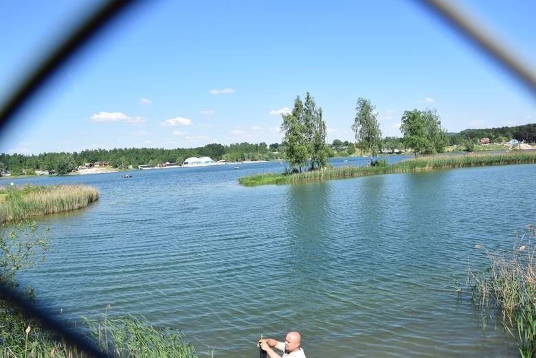 Wakacyjne wypadki zdarzają się na terenach rekreacyjnych....