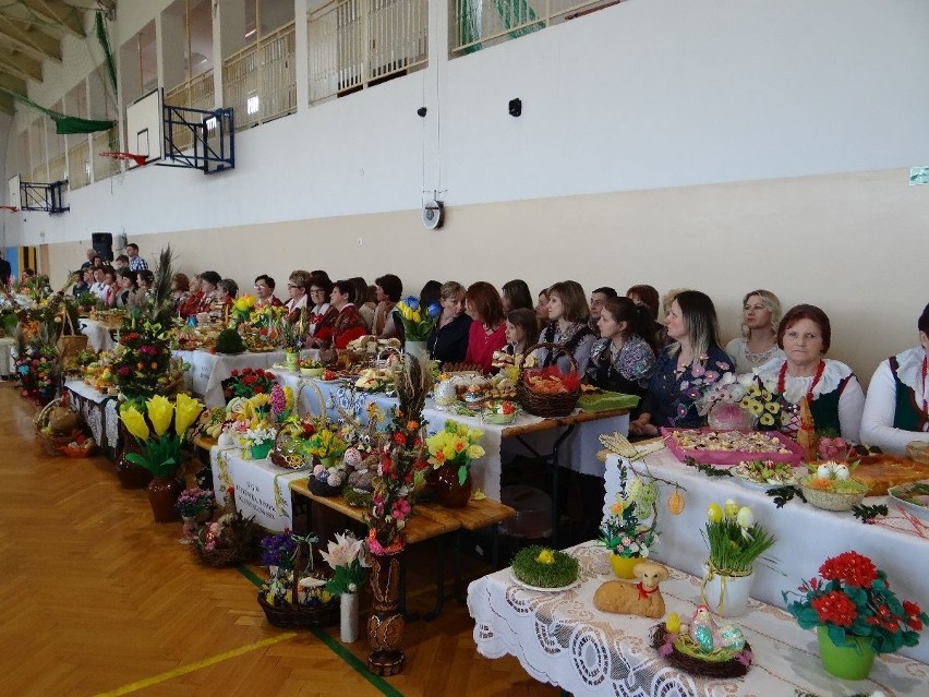 Gminne Śniadanie Wielkanocne połączone z prezentacją świątecznych ozdób w Klimontowie