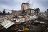 Wyburzanie budynku pod trasę Staromostową. [ZDJĘCIA]