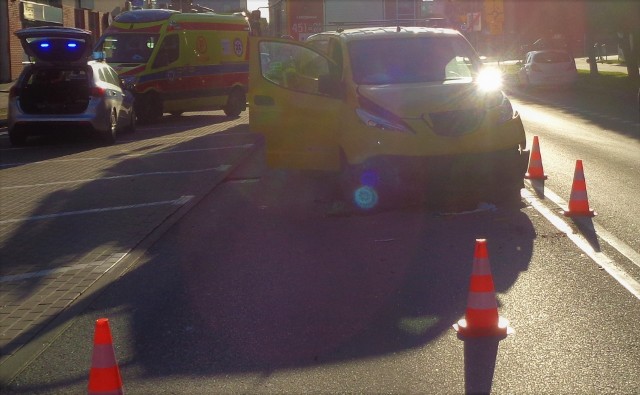 Na ulicy Skłodowskiej w Kościerzynie zderzyły się dwa samochody. Jedna osoba została ranna.