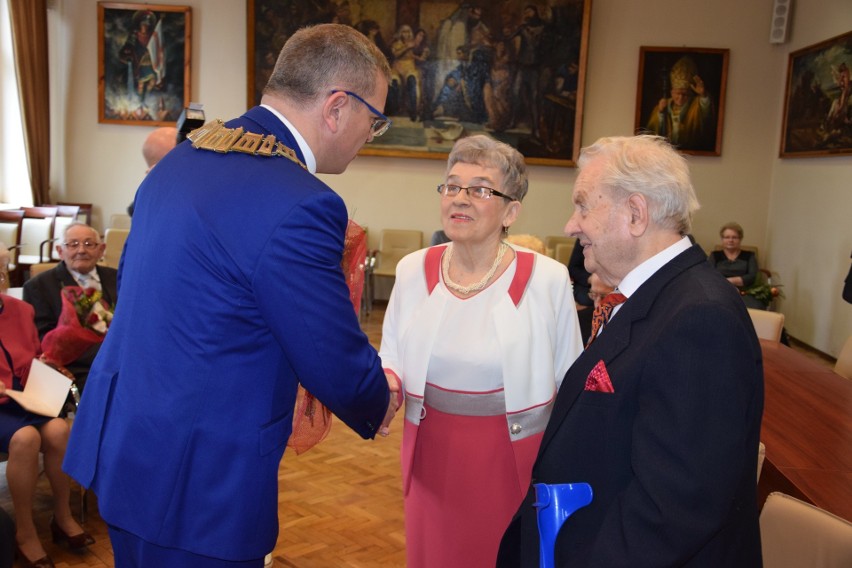 Oni przeżyli 60 lat razem! Tak piękny jubileusz obchodziło...