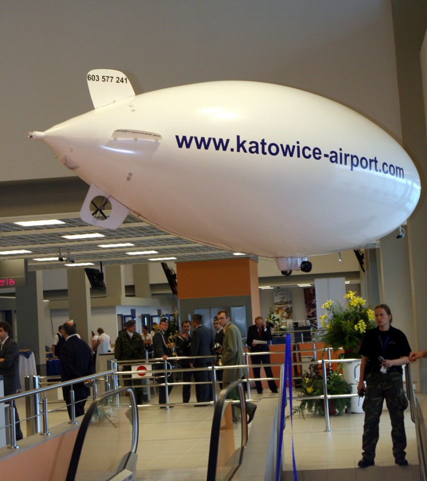 Otwarcie terminalu B na lotnisku w Pyrzowicach, lipiec 2007...