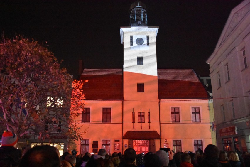 Historia Rybnika na ratuszu i biało-czerwone fajerwerki. Tak...