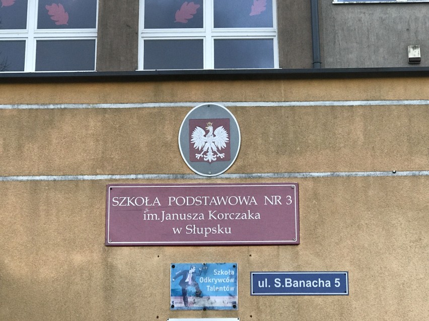 Takich skarg jest coraz więcej - rodzice chcą znać nazwiska osób zakażonych. SP 3 w Słupsku przechodzi na zdalne nauczanie