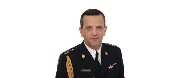 Na kolejnych slajdach oświadczenie majątkowe młodszego brygadiera Andrzeja Pacanowskiego, komendanta powiatowego Państwowej Straży Pożarnej we Włoszczowie.