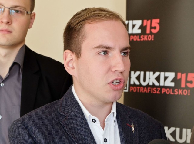 Adam Andruszkiewicz, poseł Kukiz'15, prezes Młodzieży Wszechpolskiej. Urodził się w Grajewie. Ukończył studia w Białymstoku.