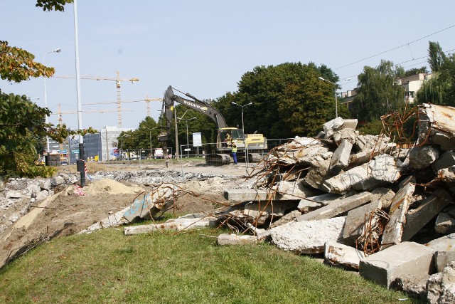 Rozbiórka wiaduktu na al. Śmigłego-Rydza w Łodzi