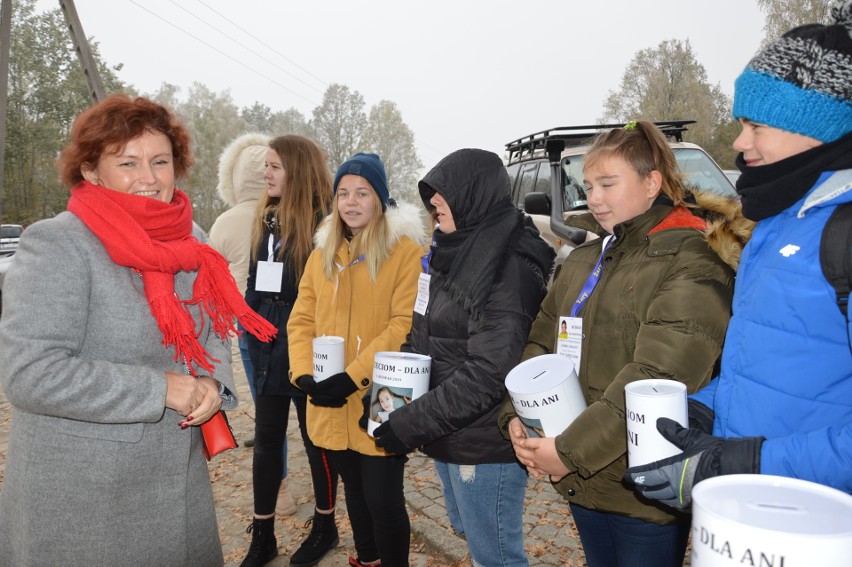 Żary. Chłodzik na dworze, ale za to wielki żar w sercach żaran! Padł kolejny rekord zbiórek na chore dzieci!