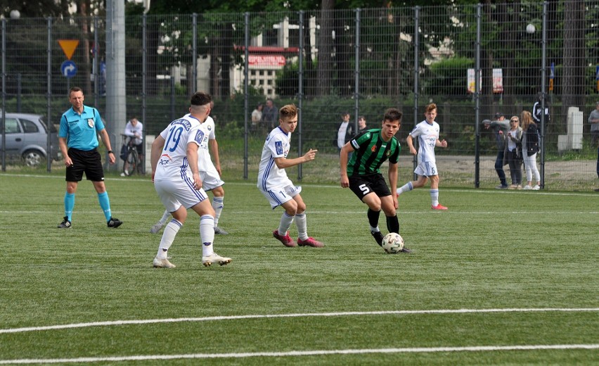 4 liga podkarpacka. Stal II Mielec rozgromiła rezerwy Stali Stalowa Wola 6:1! [RELACJA, ZDJĘCIA]