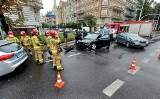 Wypadek przy rondzie Reagana. Zablokowane ulice, duże utrudnienia [ZDJĘCIA]