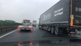 Utrudnienia na S11 przed zjazdem na autostradę A2. Kierowcy stoją w gigantycznym korku