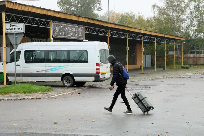 Wkrótce zmieni się nie do poznania. Zobacz, jak przed rozpoczęciem budowy dworca metropolitalnego wygląda teren przy Dworcowej