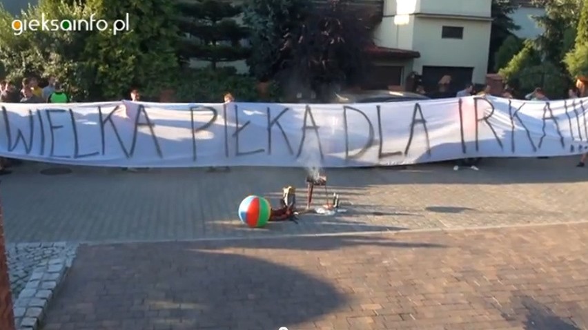 Manifestacja kibiców GKS-u Katowice przed domem Ireneusza...