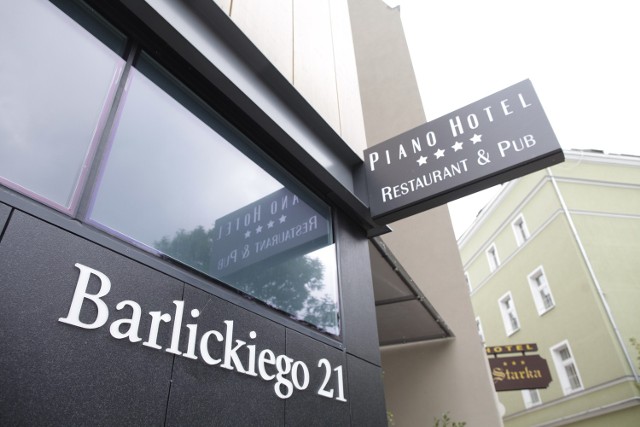 Opole. Hotel Piano ma cztery gwiazdki, a nie był certyfikowanyPrzedstawicielka hotelu uważa, że urząd marszałkowski przyznał obiektowi cztery gwiazdki w tzw. promesie hotelowej.