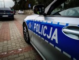 Groźny wypadek w Gdyni! Motocyklista zderzył się z samochodem osobowym. Na miejscu pracują służby. 20.06.2022 r.
