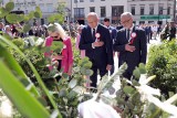 Obchody Święta Konstytucji 3 Maja w Lublinie. Plac Litewski wypełniły biało-czerwone flagi [ZDJĘCIA]