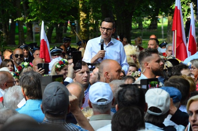 Piątkowe spotkanie premiera Mateusza Morawieckiego z mieszkańcami Sianowa.