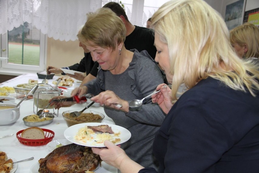 Kulturalne i kulinarne podróże po Kaszubach w Łubiance