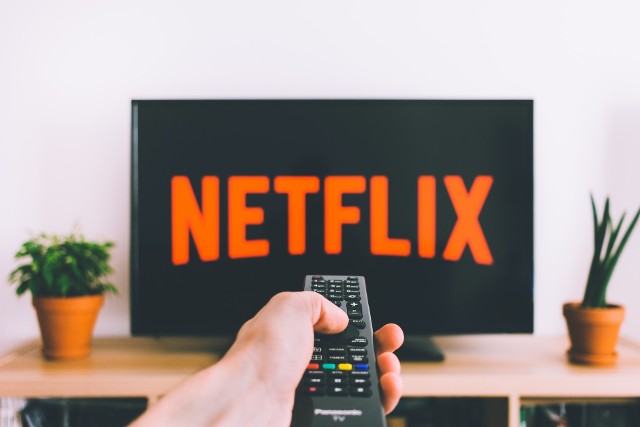 Netflix w lipcu 2021. Co warto obejrzeć podczas pierwszego miesiąca wakacji? Śpieszymy z odpowiedzią!