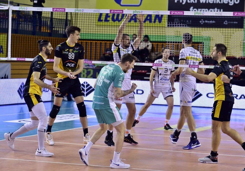 PGE Skra Bełchatów zrobiła Czarnych na szaro. Mariusz Wlazły znów w Bełchatowie. Zdjęcia