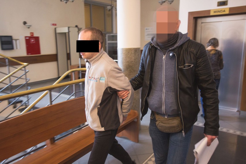 Areszt za dźgnięcie nożem w Słupsku w mieszkaniu przy ul. Długiej