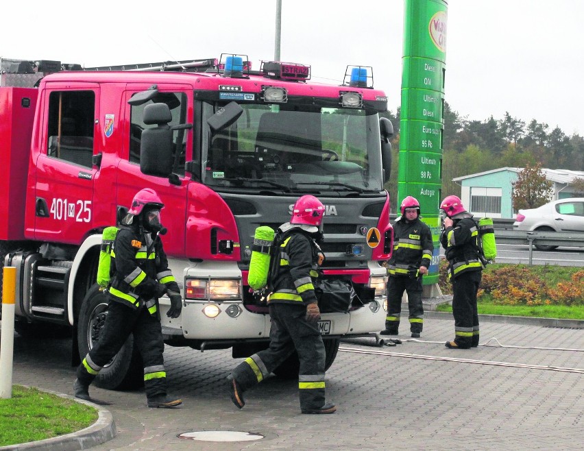 W czwartkowych ćwiczeniach uczestniczyli strażacy z...