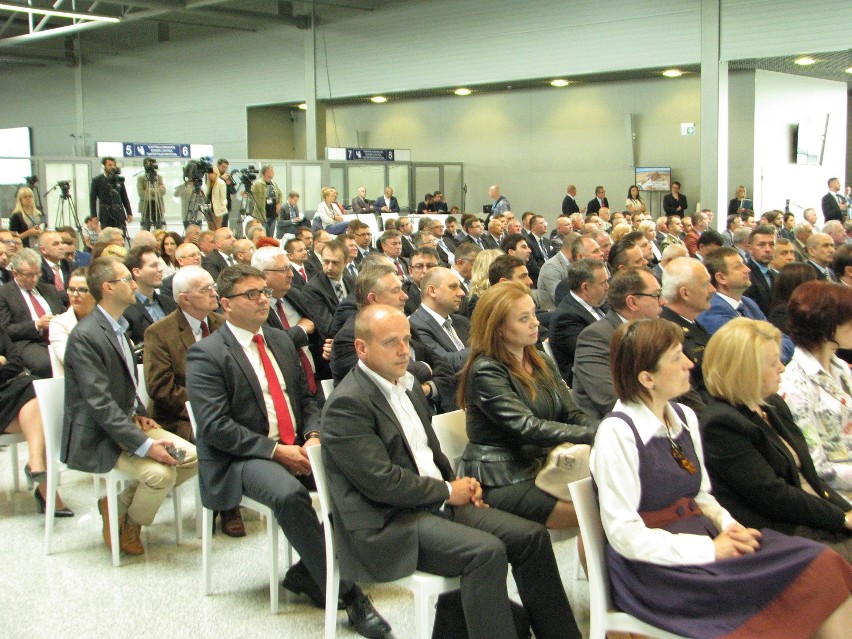 Otwarcie nowej hali przylotów na lotnisku Katowice Airport