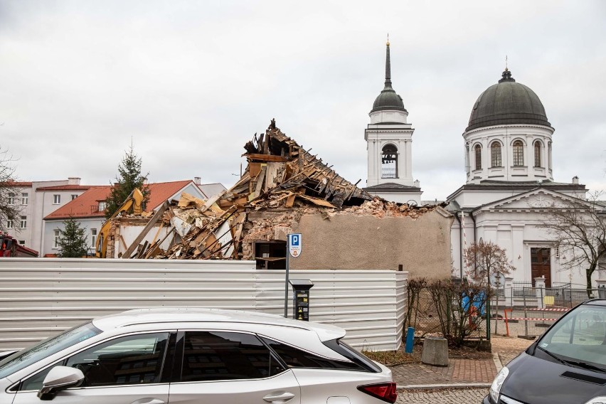 Białystok. Wyburzają budynek parafialny przy Cerkwi Św. Mikołaja [ZDJĘCIA]