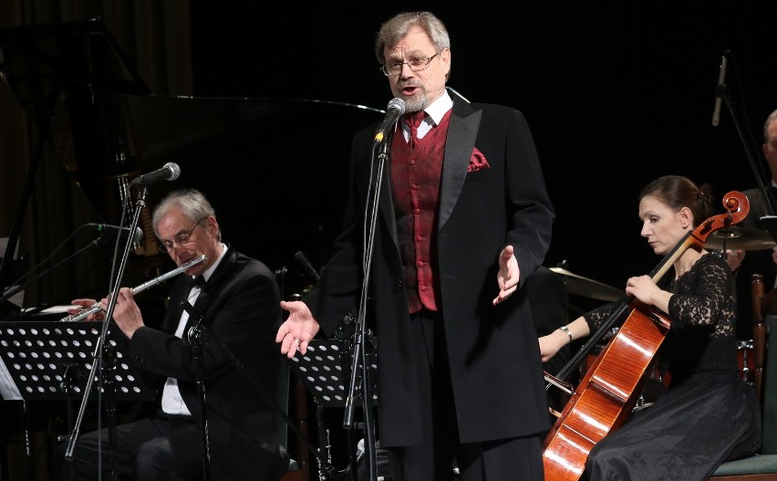 Ryszard Morka otworzył koncert „Panowie dla Pań” odbywający...