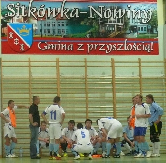 Zasiedli w fotelu lidera - druga wygrana Nowin w II lidze futsalu