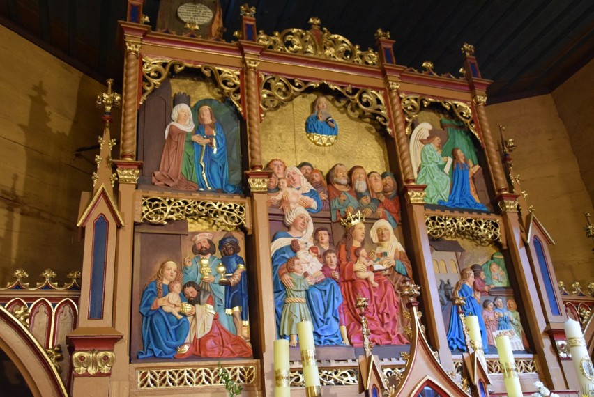 Kościół świętej Anny w Oleśnie. Kopia ołtarza Wielka Święta...