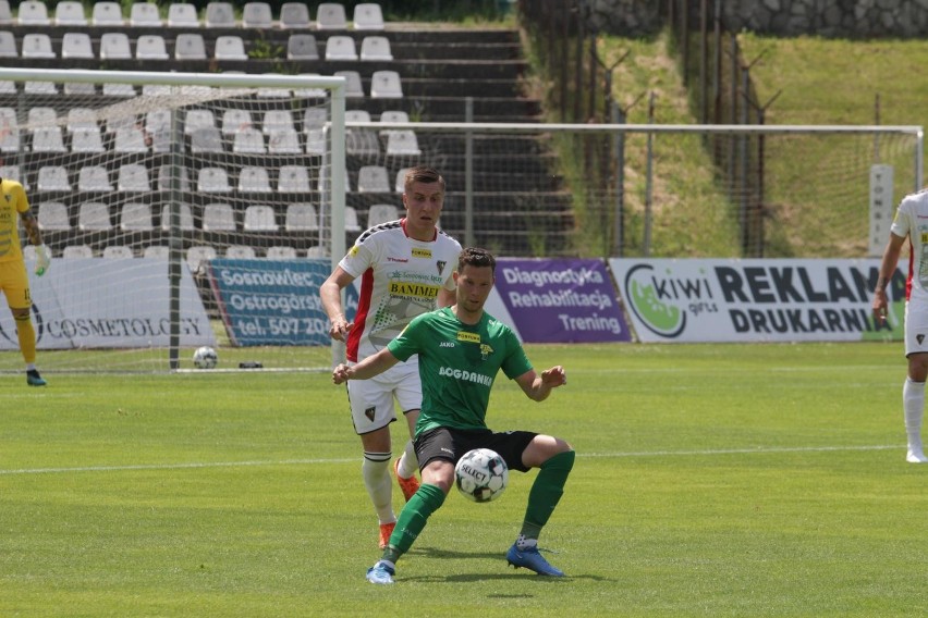 Górnik Łęczna wraca do strefy barażowej po długo wyczekiwanym zwycięstwie. Zielono-czarni wygrali w Sosnowcu 1:0. Zobacz zdjęcia