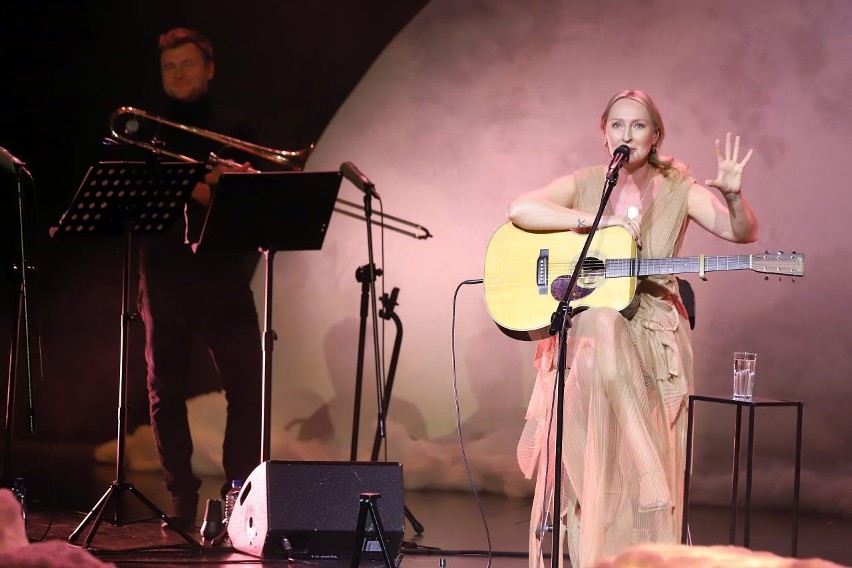 Anita Lipnicka wystąpiła ze swoim zespołem na scenie Teatru Muzycznego w Łodzi ZDJĘCIA