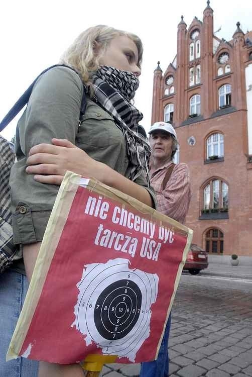 Zdjecia ze środowego protestu przed slupskim ratuszem...