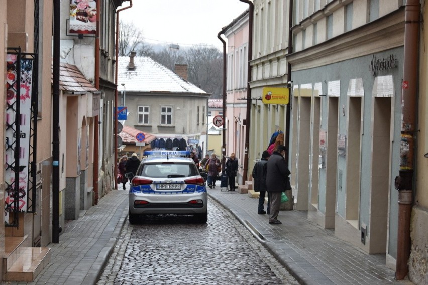 "Biedronki" w Tarnowie i okolicy zamknięte do odwołania przez alarm bombowy [AKTUALIZACJA]