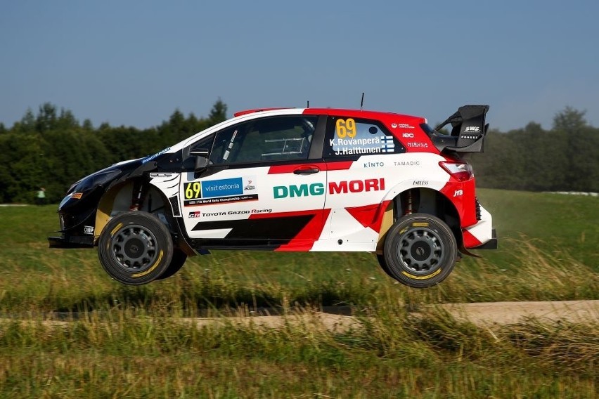 Kalle Rovanpera i Jonne Halttunen (Toyota Yaris WRC) wygrali...