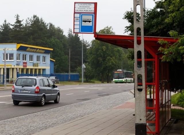 Od 1 czerwca na przystanku przy Galerii Podlaskiej zatrzymuje się już tylko linia nr 100, która jedzie z Wasilkowa