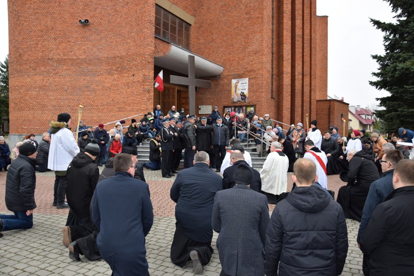 W wigilię Niedzieli Palmowej, ulicami Sandomierza przeszła Droga Krzyżowa