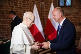 Kraków. Krzyże Wolności i Solidarności dla członków dominikańskiego duszpasterstwa. Pomagali rodzinom internowanych i aresztowanych