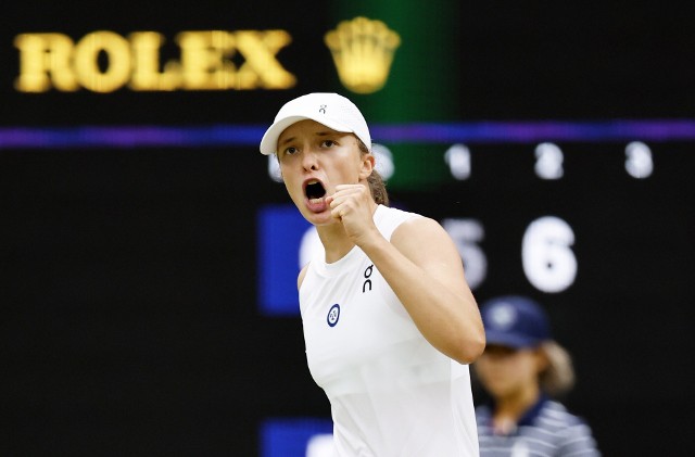 Iga Świątek po raz pierwszy w seniorskiej karierze dotarła do ćwierćfinału Wimbledonu