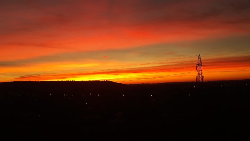 POMORZE JEST NAJPIĘKNIEJSZE. Magiczny zachód słońca nad Pomorzem 2 stycznia 2020 roku na zdjęciach Czytelników. Taniec kolorów na niebie! 
