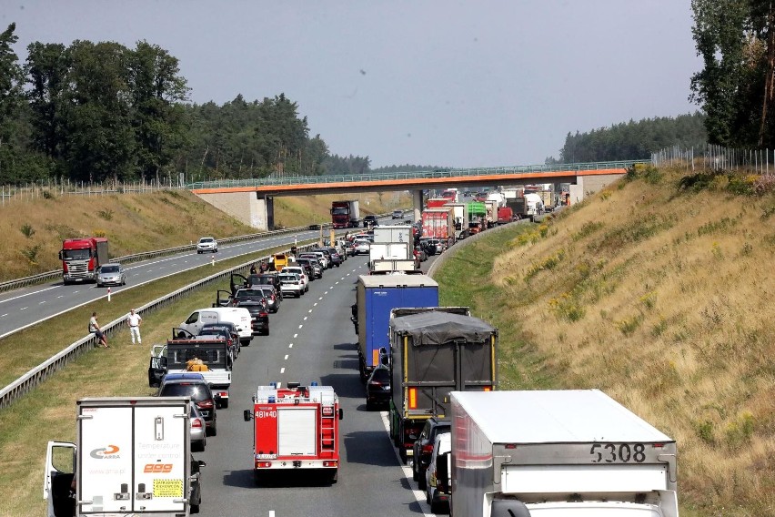 Korytarz życia to wolna przestrzeń pozostawiona dla pojazdów...